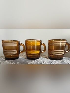 Vintage Anchor Hocking Amber Glass Mugs